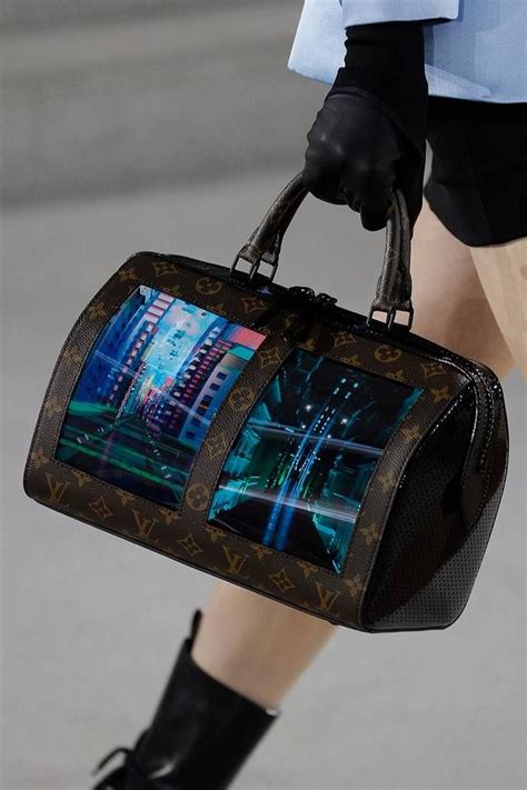 louis vuitton oled screen bag